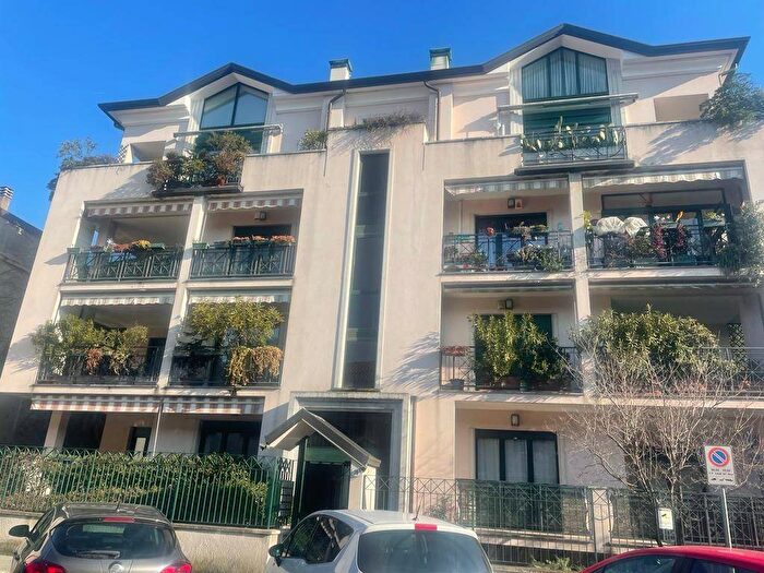 Appartamento monolocale in affitto in Via Roma, San Martino, Legnano