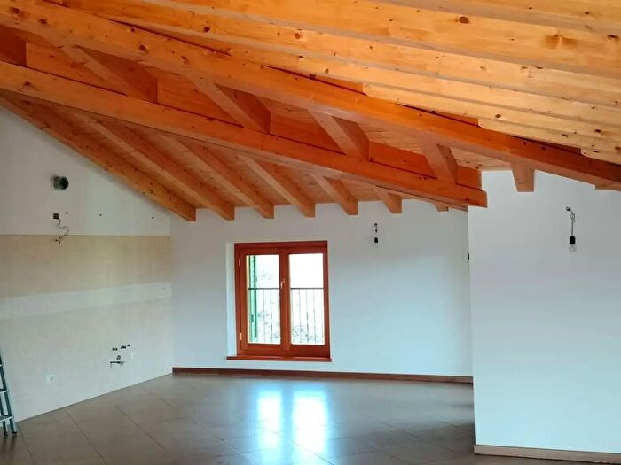 Appartamento trilocale in affitto in Via Giardini, Pedrengo