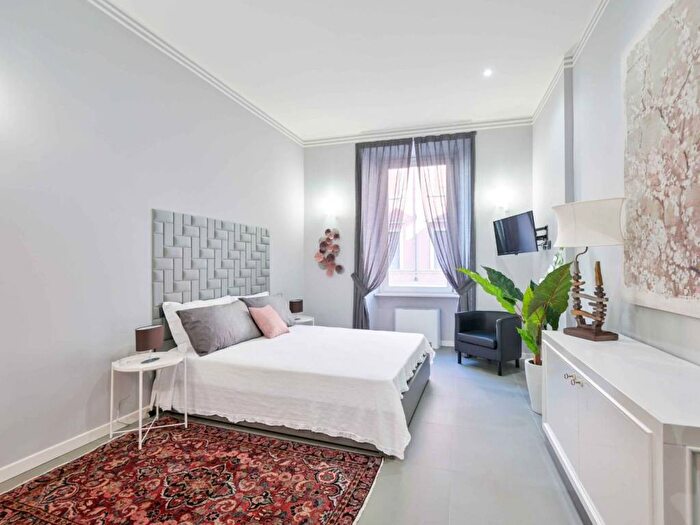 Appartamento monolocale in affitto in Corso di Porta Romana, Quadronno Crocetta, Milano