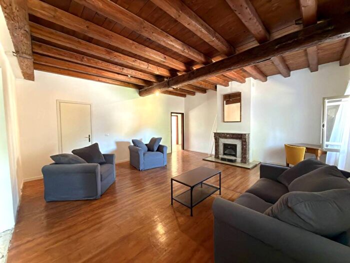 Casa bilocale in affitto in Via Roma, Dosson, Casier