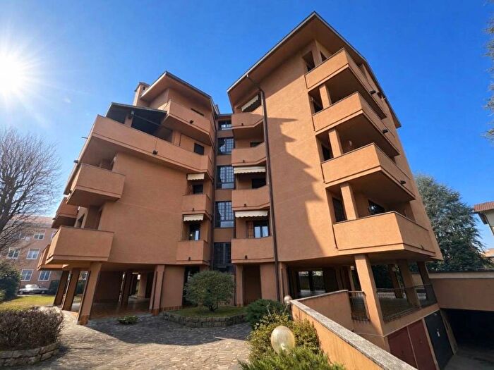 Appartamento trilocale in affitto in Via Armando Diaz, Centro, Parabiago