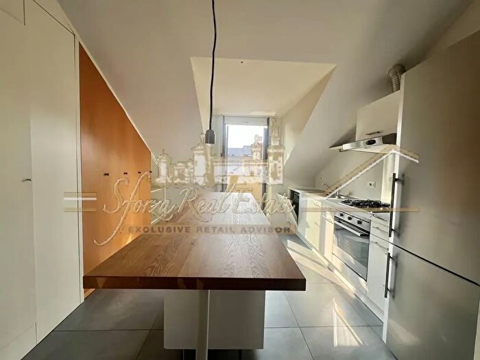 Appartamento trilocale in affitto in Via Crema, Milano