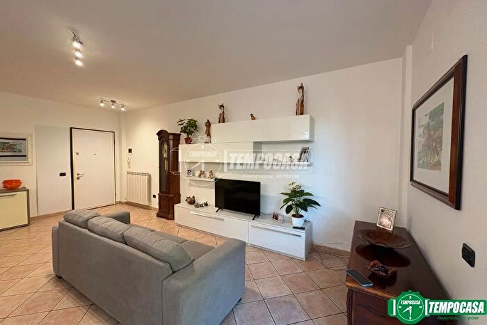 Appartamento quadrilocale in vendita in Via Buonviaggio, La Spezia