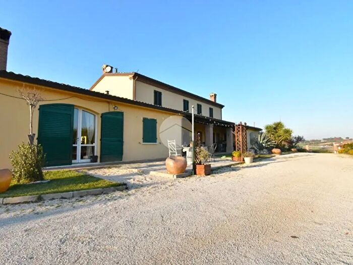 Casa con 8 locali in vendita in Via Montalbano, Santarcangelo Di Romagna