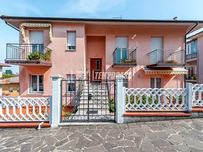 Appartamento quadrilocale in vendita in Via Don Minzoni, Sirolo