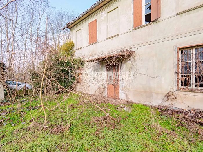 Casa quadrilocale in vendita in Via Tromello, Garlasco