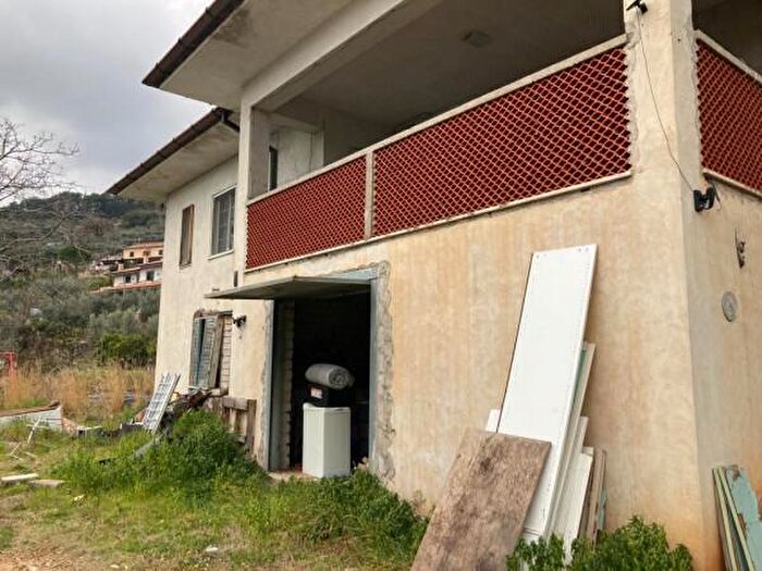 Casa con 5 locali in vendita in Monte San Biagio