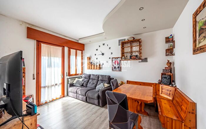 Appartamento trilocale in vendita in Via Giacomo Leopardi, Carbonera