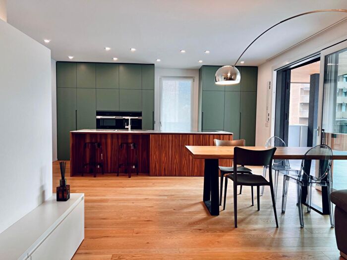 Appartamento quadrilocale in vendita in Via Medici, Trento