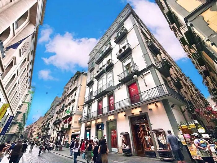 Appartamento monolocale in vendita in Via San Matteo, Napoli