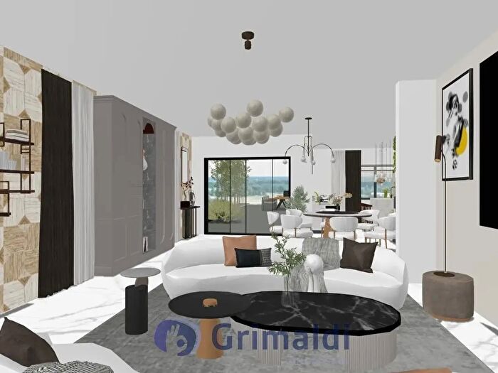 Appartamento con 7 locali in vendita in Via Oronzo De Donno, Lecce