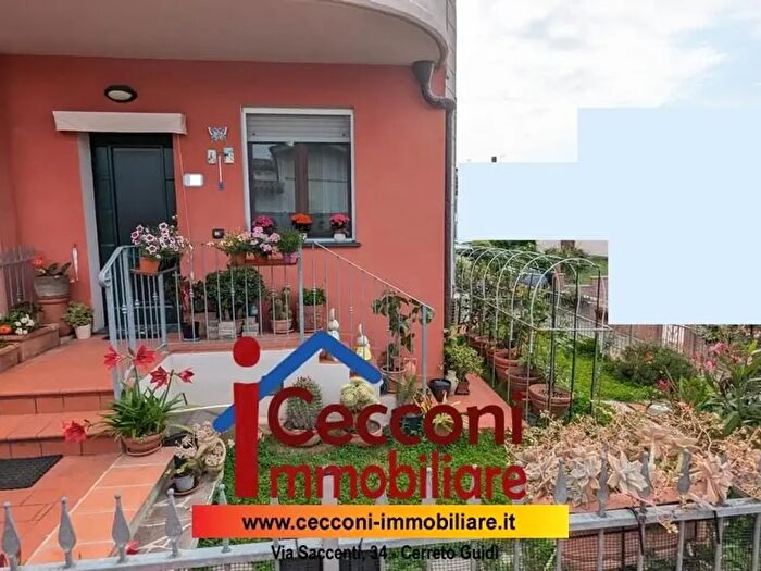 Appartamento con 5 locali in vendita in Cerreto Guidi