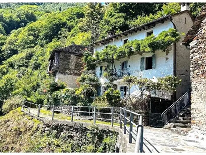 Casa quadrilocale in vendita in Località Camberto, Valle Cannobina