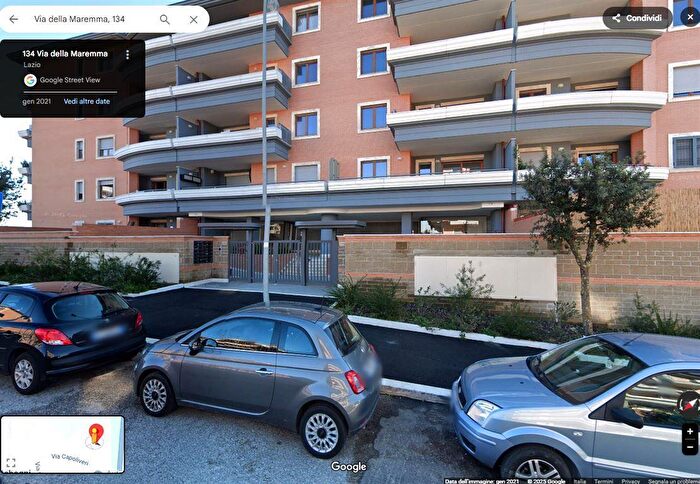 Appartamento trilocale in vendita in Roma