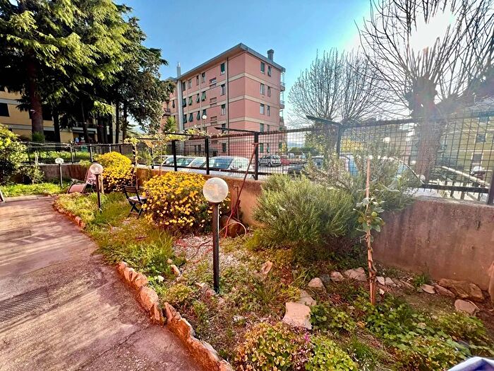 Appartamento trilocale in vendita in Via Mura degli Angeli Genova, Genova