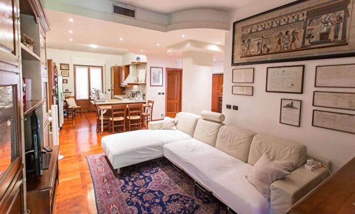 Appartamento quadrilocale in vendita in Piacenza