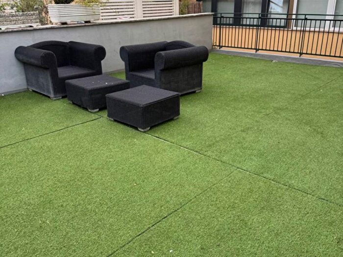 Appartamento quadrilocale in affitto in Via Carlo Denina, Appio Latino, Roma