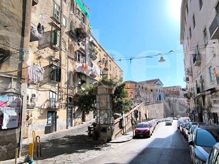 Appartamento bilocale in affitto in Via Matteo Renato Imbriani, Piazza Canneto Salvator Rosa, Napoli
