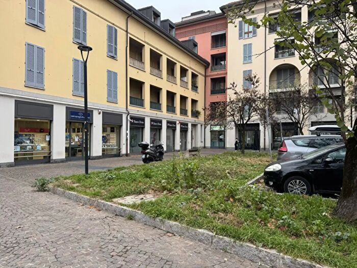 Case in Vendita e in Affitto - 3