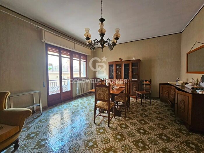 Appartamento quadrilocale in vendita in Via Gaspere Spontini, Ragusa