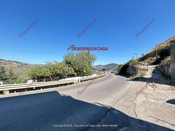 Appartamento quadrilocale in vendita in Via Palermo Marineo Palermo Sicilia Italia, Marineo