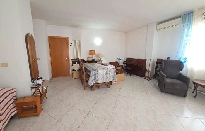 Appartamento quadrilocale in vendita in Rimini