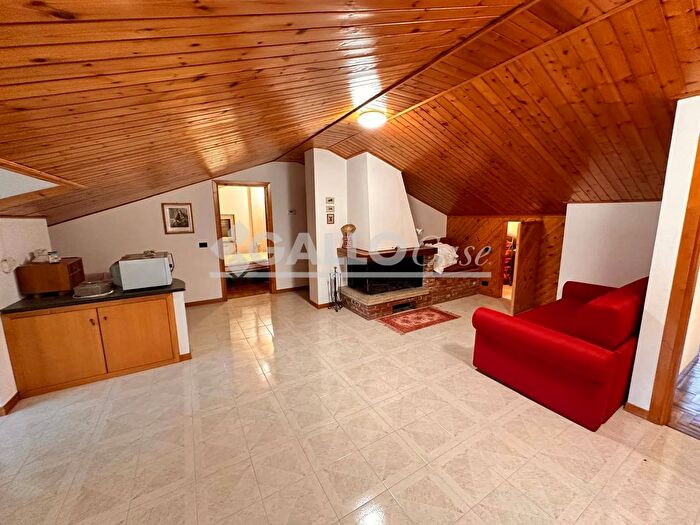 Casa con 5 locali in vendita in Via della Repubblica Spezzano della Sila, Spezzano Della Sila