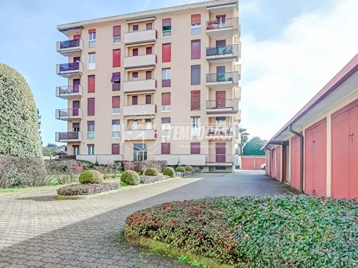 Appartamento trilocale in vendita in Via Antonio Gramsci, Cardano Al Campo