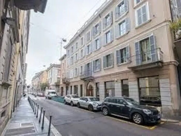 Appartamento con 5 locali in vendita in Via Filippo Corridoni, Milano