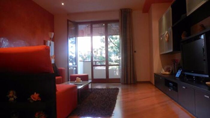 Appartamento con 6 locali in vendita in Castagna d, Belvedere Ostrense