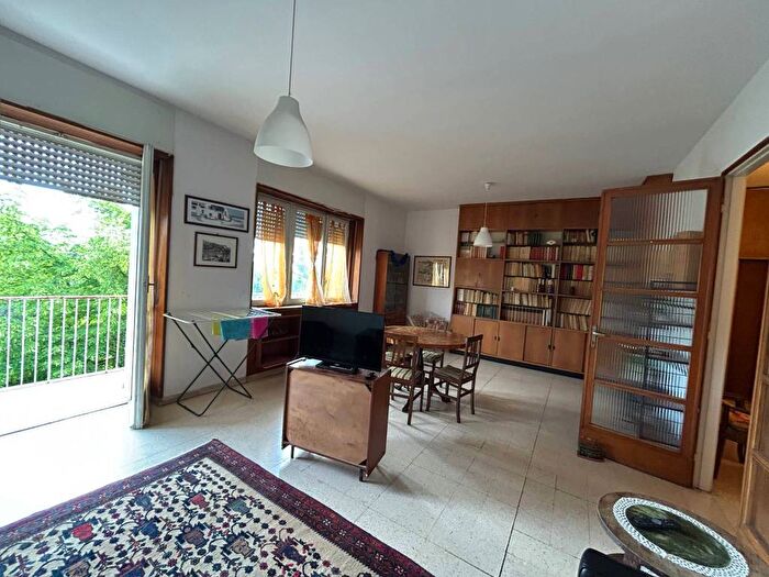 Appartamento con 6 locali in affitto in Viale Orazio Antinori, Centro Storico, Perugia