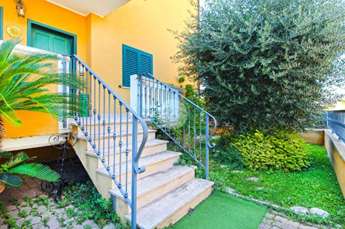 Casa con 6 locali in vendita in Contrada Piane, Corropoli