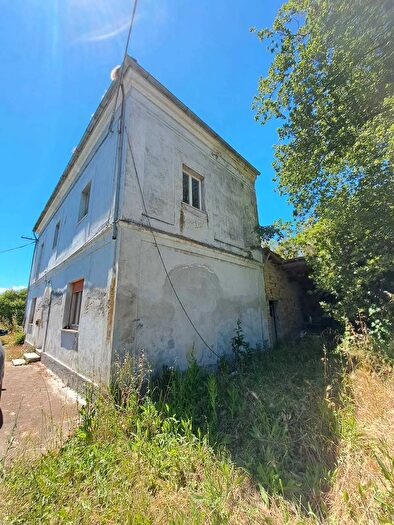 Casa con 8 locali in vendita in Strada P Mediana, Fossacesia