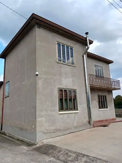 Casa quadrilocale in vendita in Ceregnano