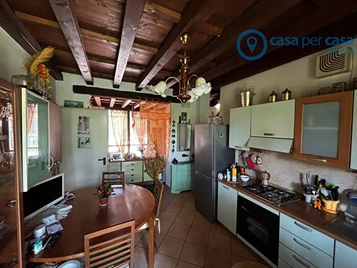 Casa quadrilocale in vendita in Arqua' Polesine