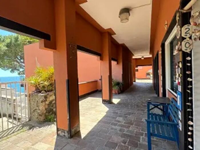 Appartamento monolocale in vendita in Via dei Pini dAleppo, Varazze