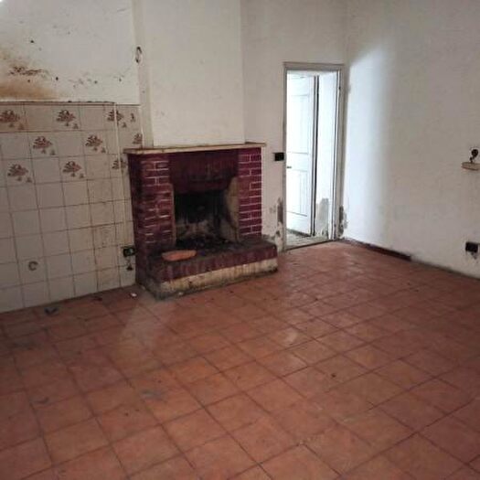 Casa con 6 locali in vendita in Ravenna