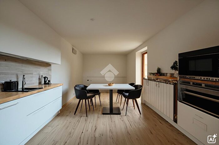 Appartamento trilocale in vendita in Via Pietro Micca, Asti