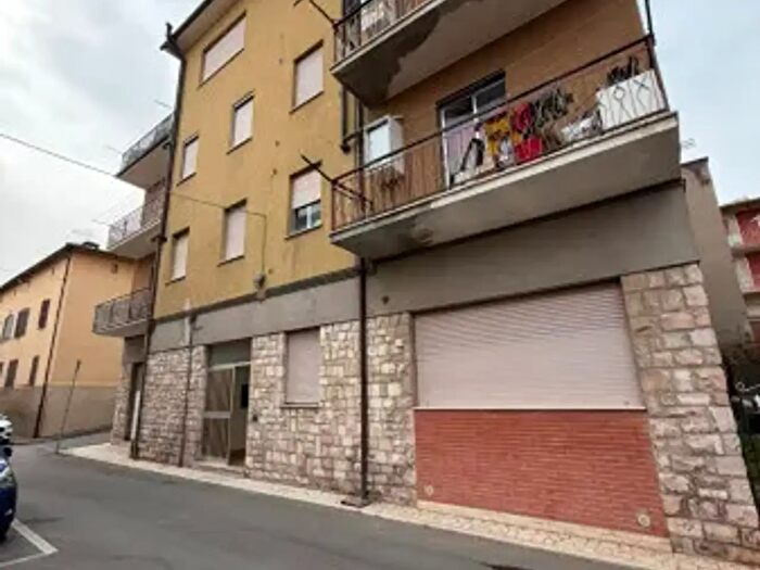 Appartamento quadrilocale in vendita in Via Galileo Galilei, Orte