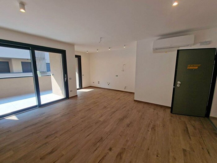 Appartamento trilocale in affitto in Via Giuseppe Scalarini, Valletta Valsecchi, Mantova