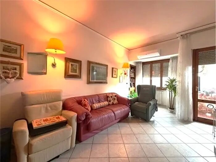 Appartamento con 5 locali in vendita in Firenze