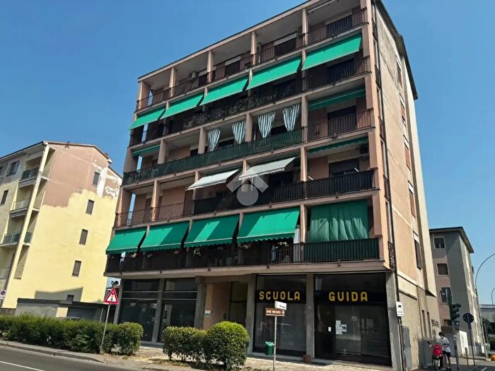 Appartamento trilocale in vendita in Via XX Settembre, Belgioioso