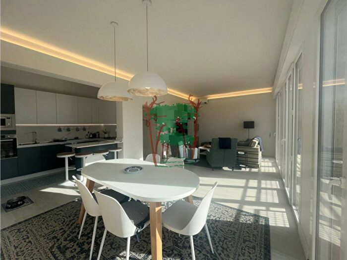 Appartamento con 5 locali in affitto in Quartiere Duca dAosta, Città Giardino, Viareggio