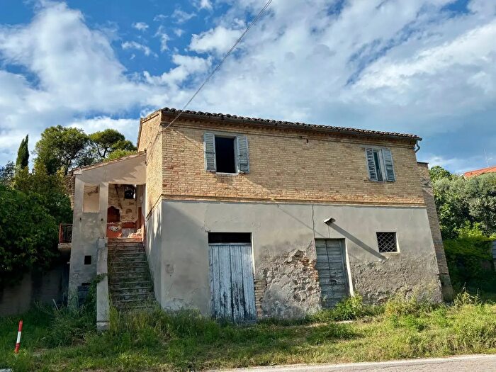 Casa con 5 locali in vendita in Via Colle in su, Acquaviva Picena
