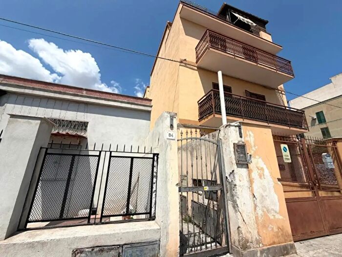 Appartamento bilocale in vendita in Via Tasca Lanza, Palermo