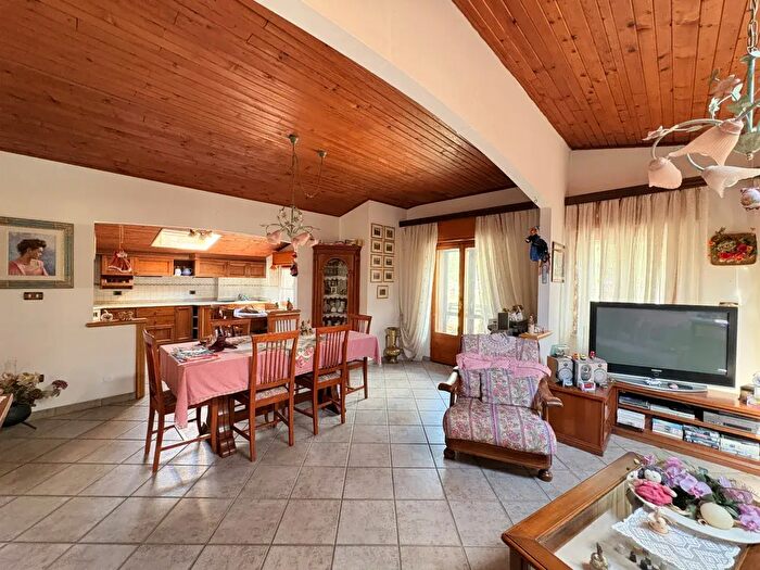 Appartamento quadrilocale in vendita in Via Giovanni da Rin Fioretto, Vigo Di Cadore