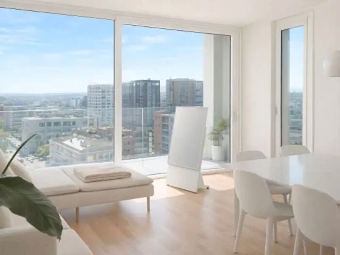 Appartamento trilocale in affitto in Via Francesco Gonin, Milano