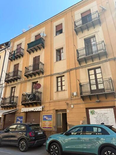 Appartamento trilocale in vendita in Corso Umberto I Caltanissetta, Caltanissetta