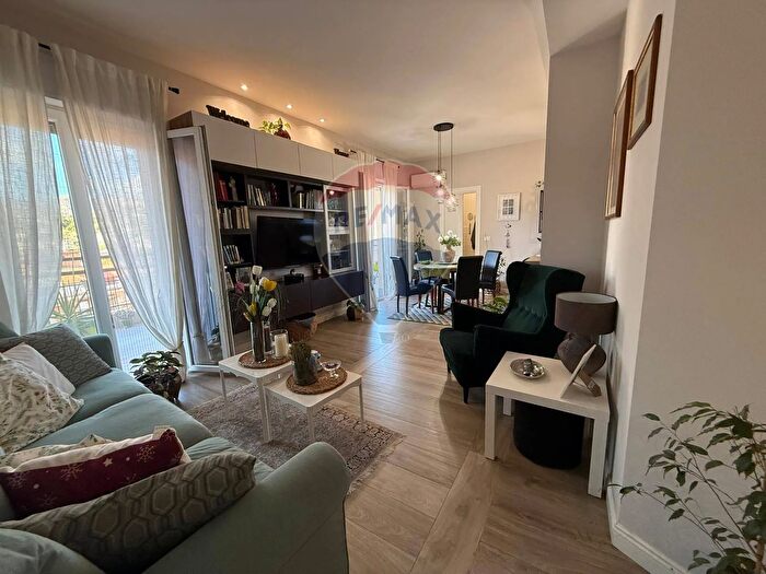 Appartamento con 6 locali in vendita in Via Stesicoro, Termini Imerese