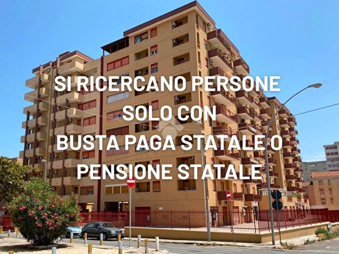 Appartamento con 5 locali in affitto in Via Belmonte Chiavelli, Guadagna, Palermo